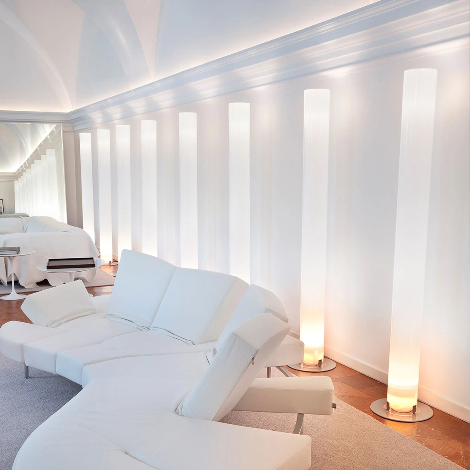 Stojaca lampa STYLOS biela