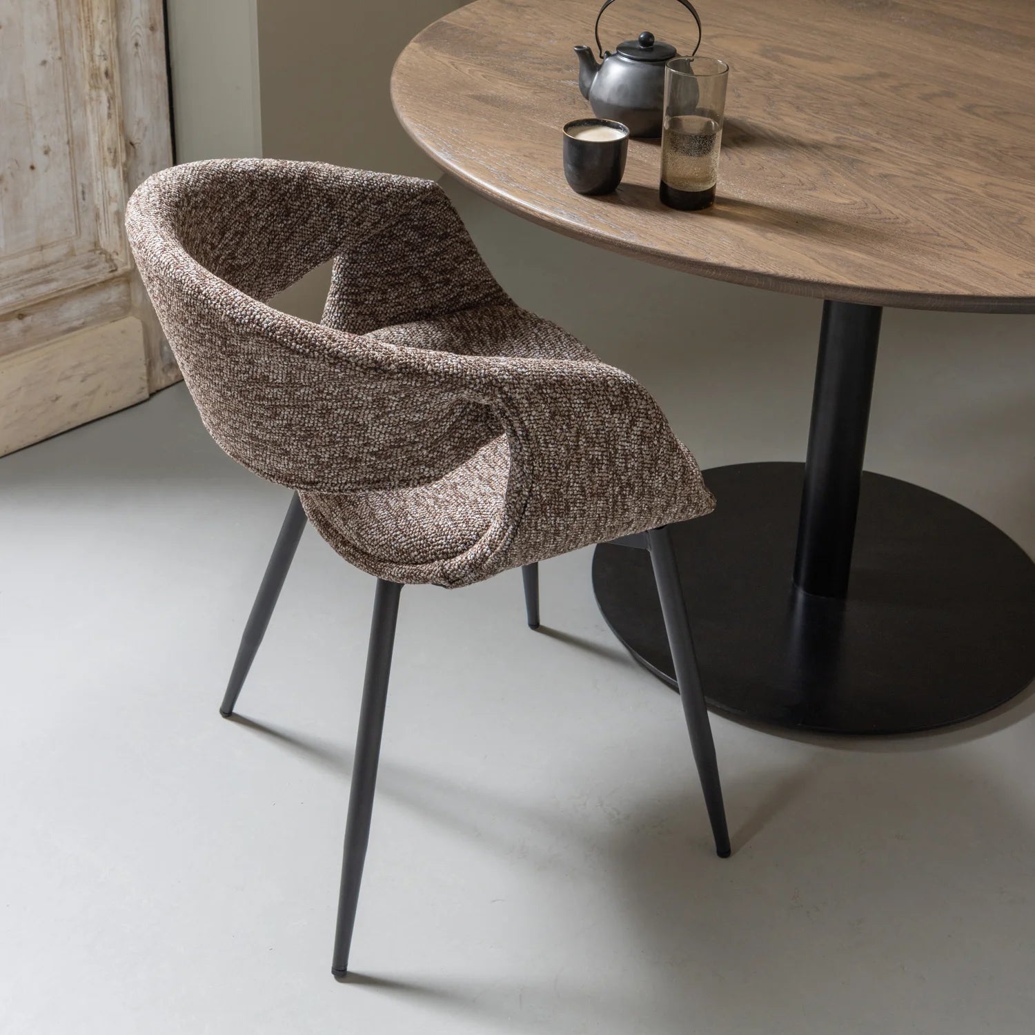 YOSSI Armchair in Dark Brown with Black Metal Base
