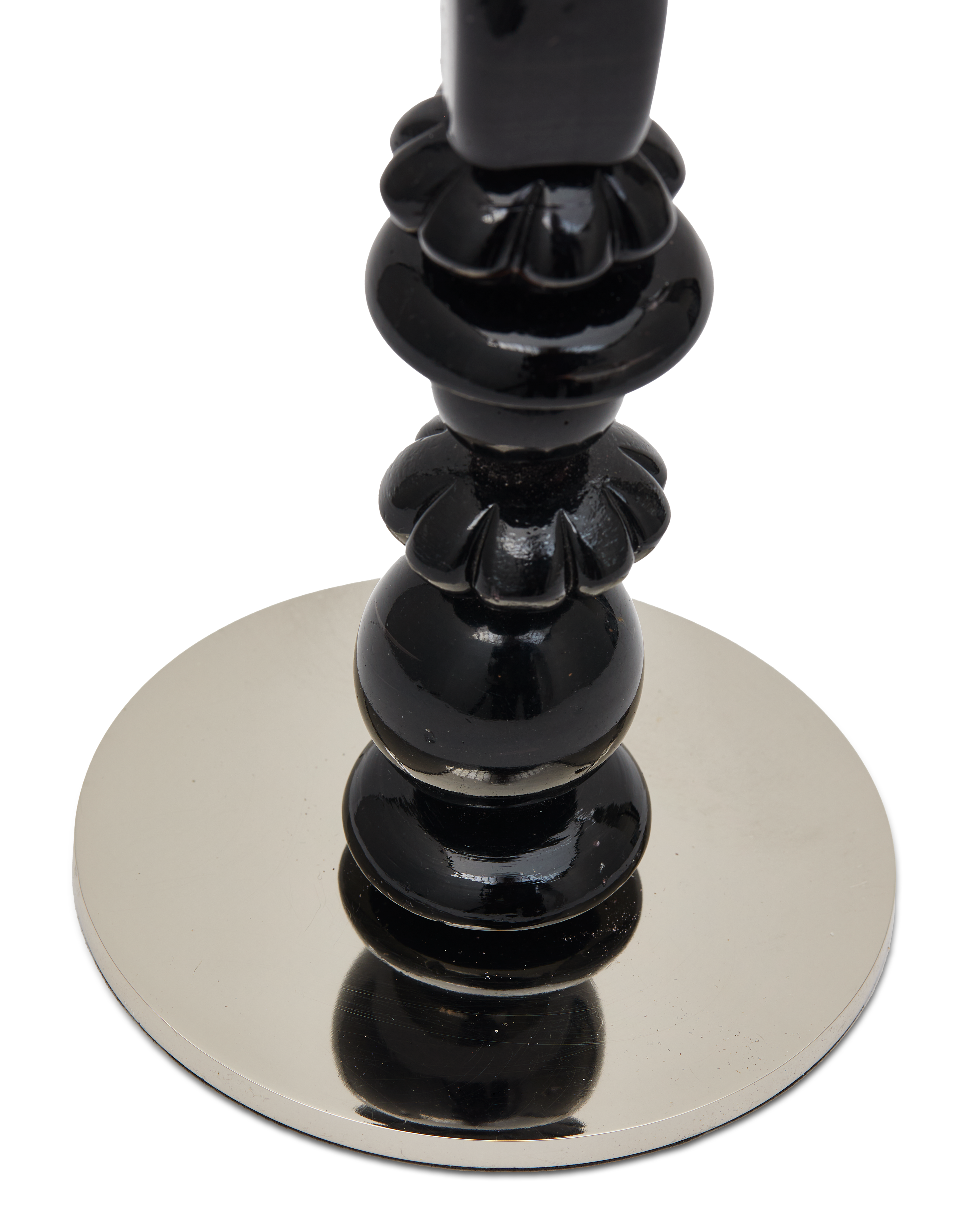 Jednoduchý svietnik BEADS čierny so striebornými prvkami