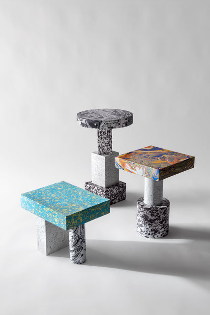 Bočný stolík SWIRL jantárový mramor