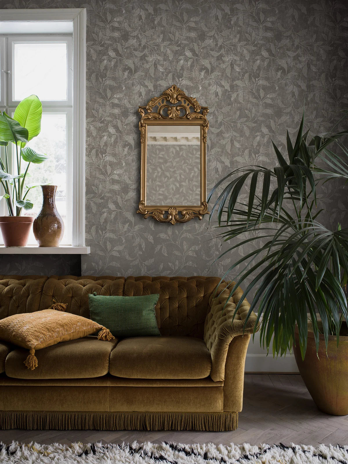 Papierová flizelínová tapeta s rastlinným vzorom ROSEWOOD NIGHT šedá