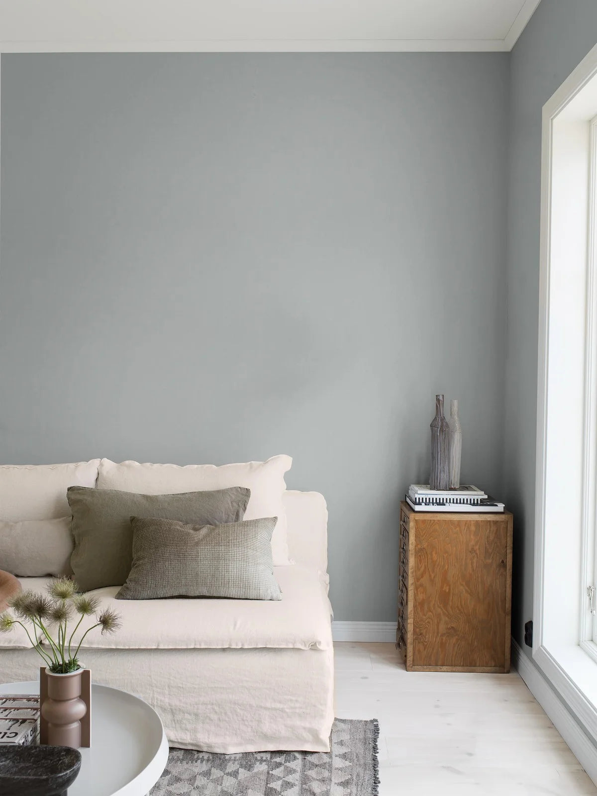 Tapeta so štruktúrou imitujúcou ľan LINEN - CLOUDY modro-sivá