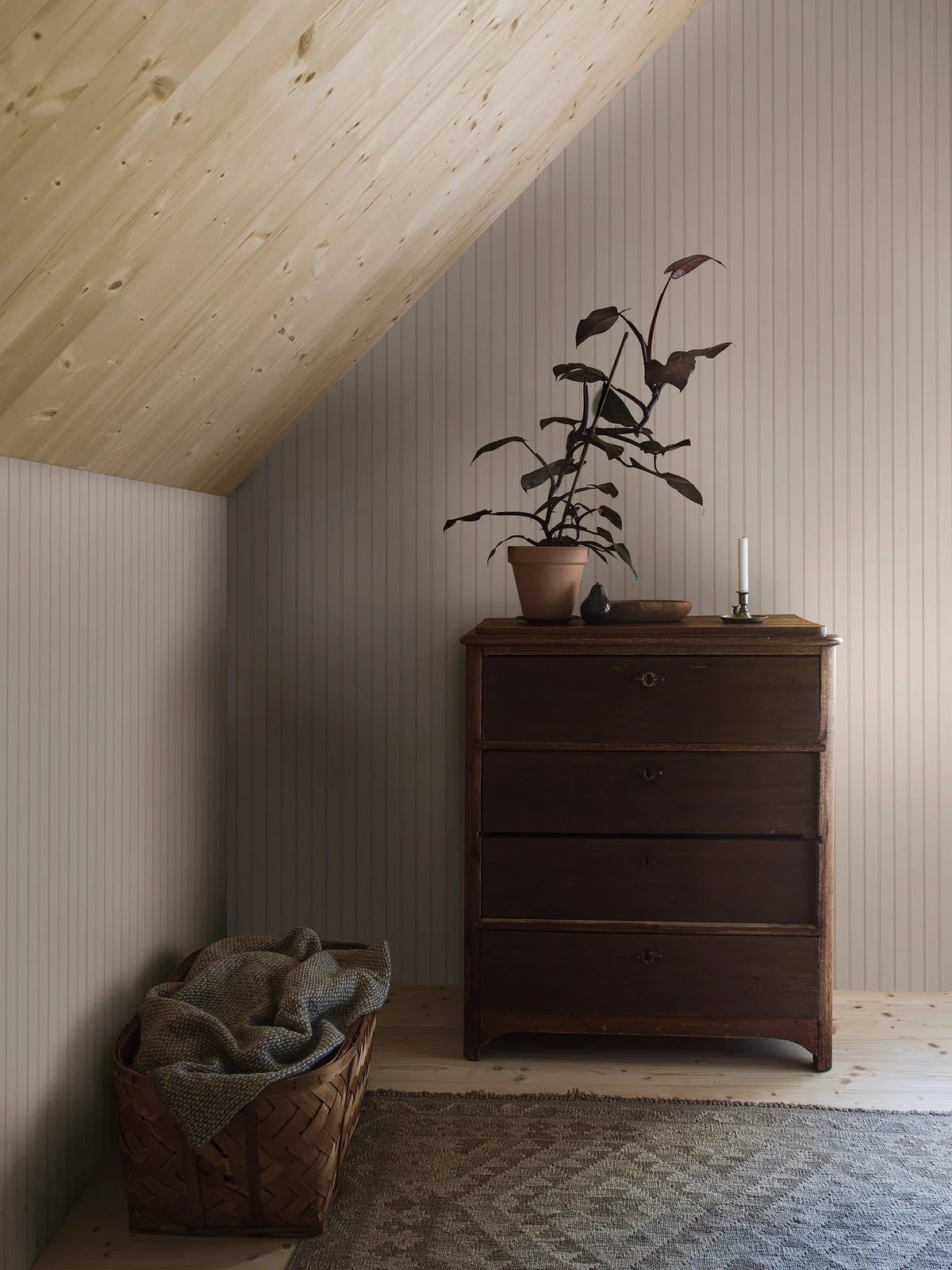Tapeta s pruhmi WOODLAND STRIPE piesková so šedou