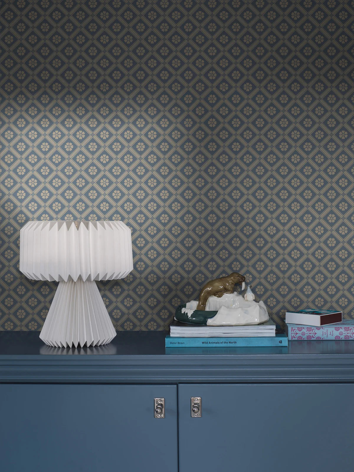 LOVE geometric pattern wallpaper blue