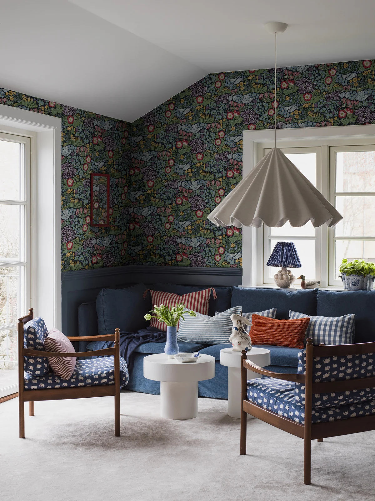 Multicolored Floral Plant Motif Wallpaper RABATT