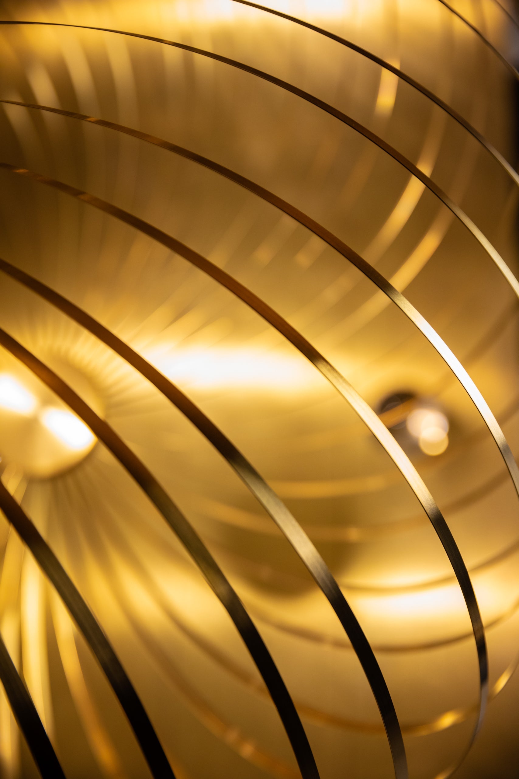 Spring zloty hanging lamp