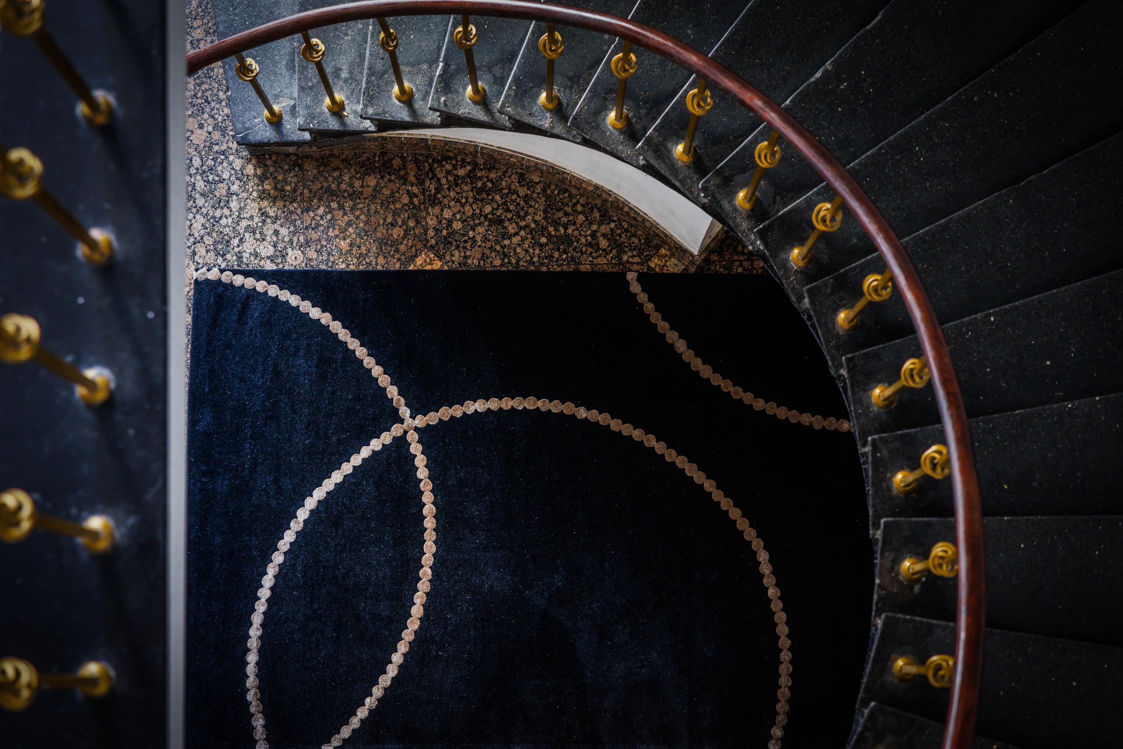 Koberec LUNA čierny s béžovým vzorom