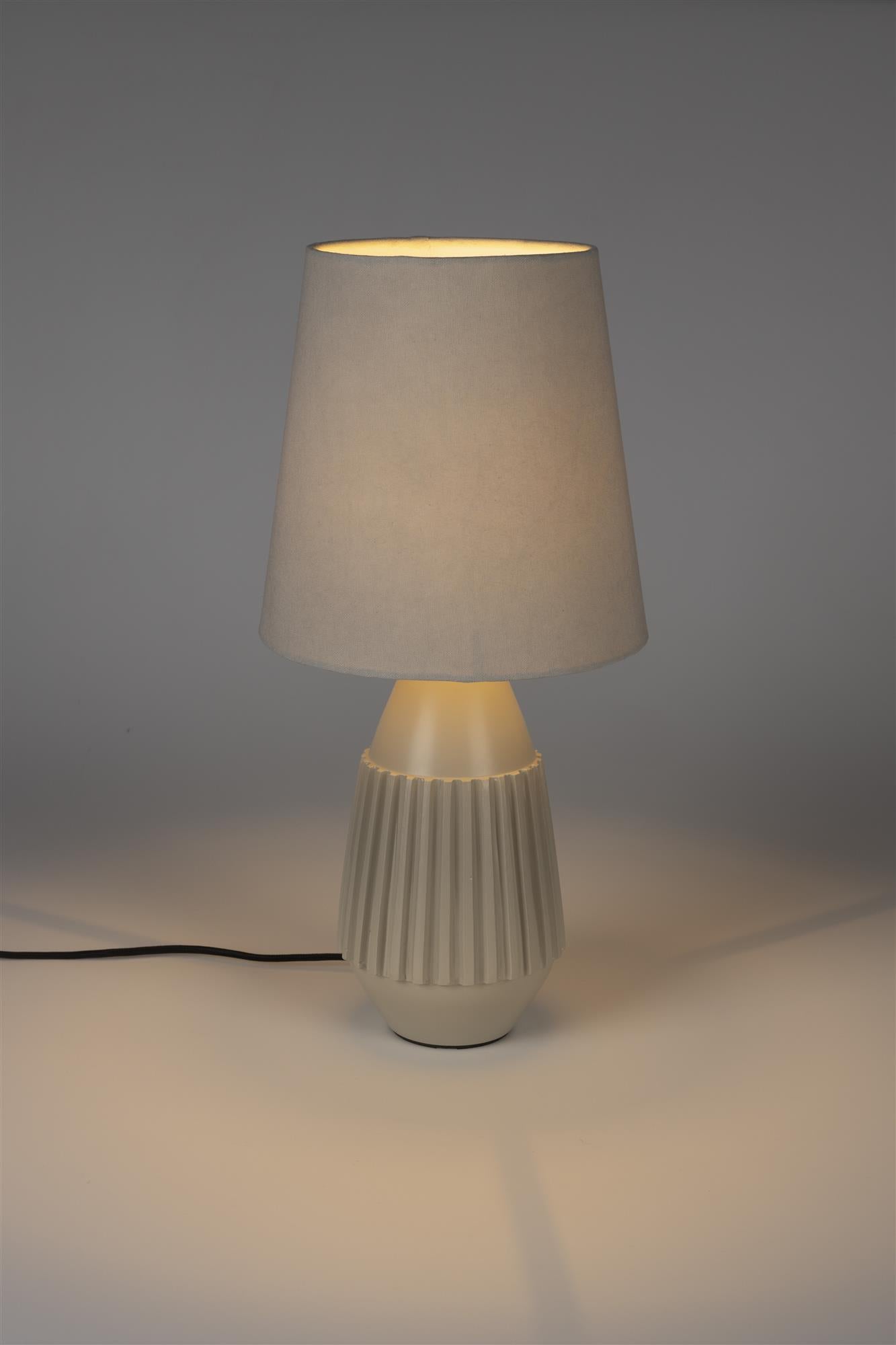 AYSA table lamp sand