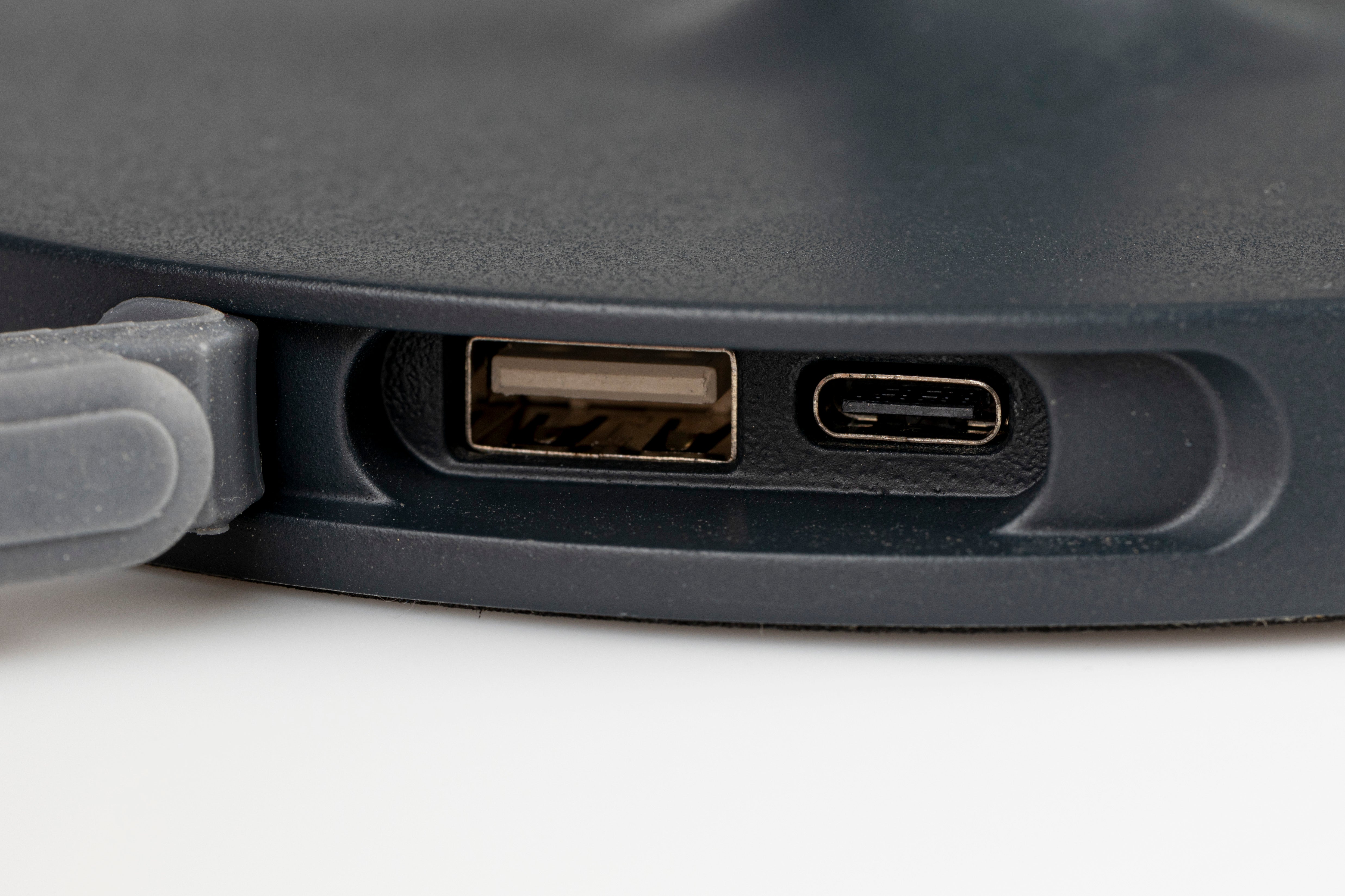 Table Lamp Hub Blue White Label Living Eye on Design