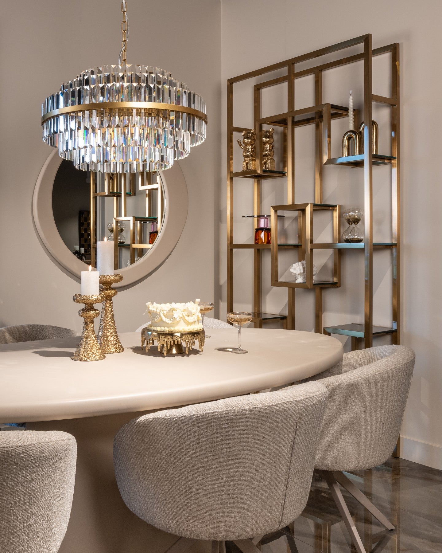 Ovalný stôl CLAYTON béžový