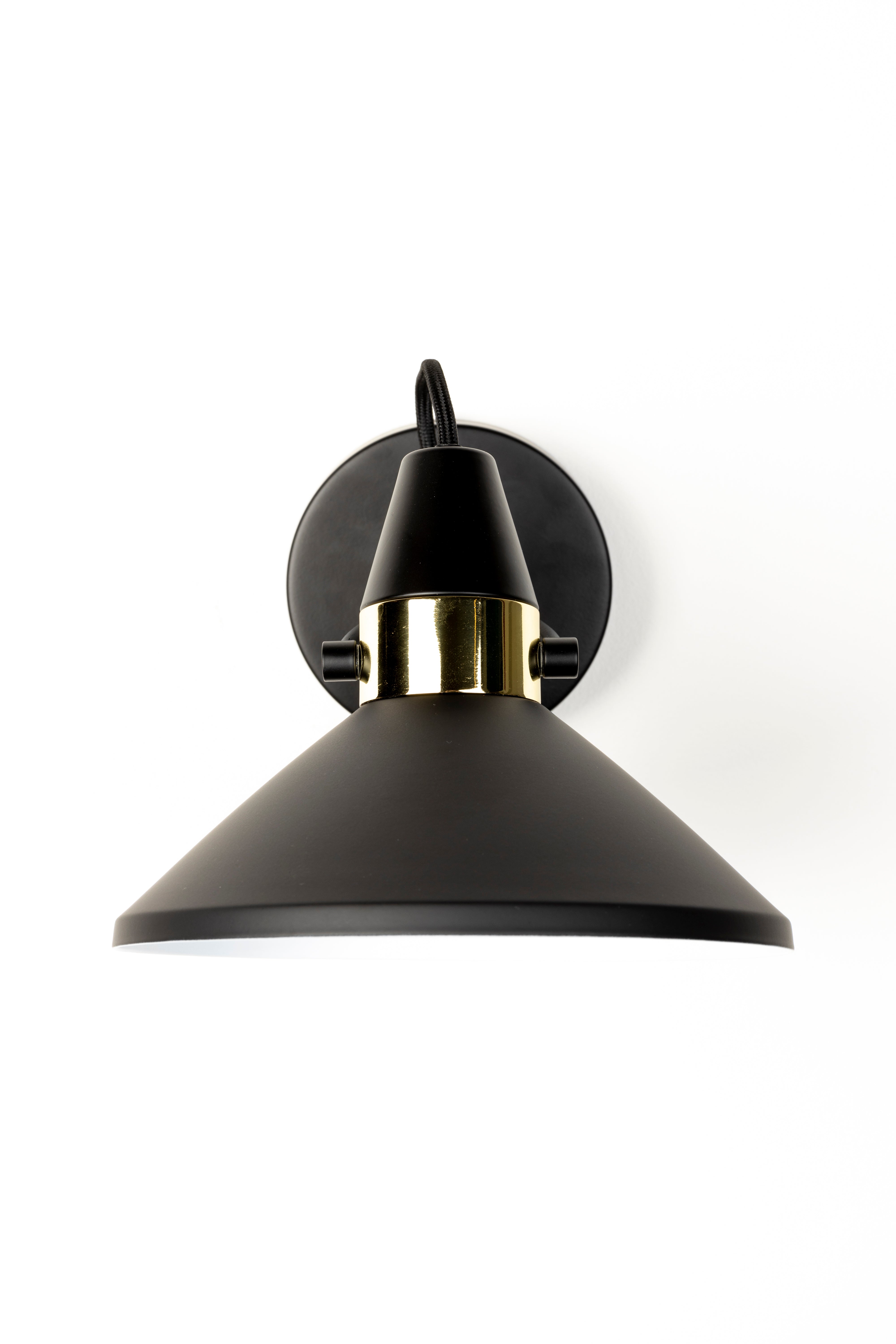 Nastaviteľná nástenná lampa JONA čierna