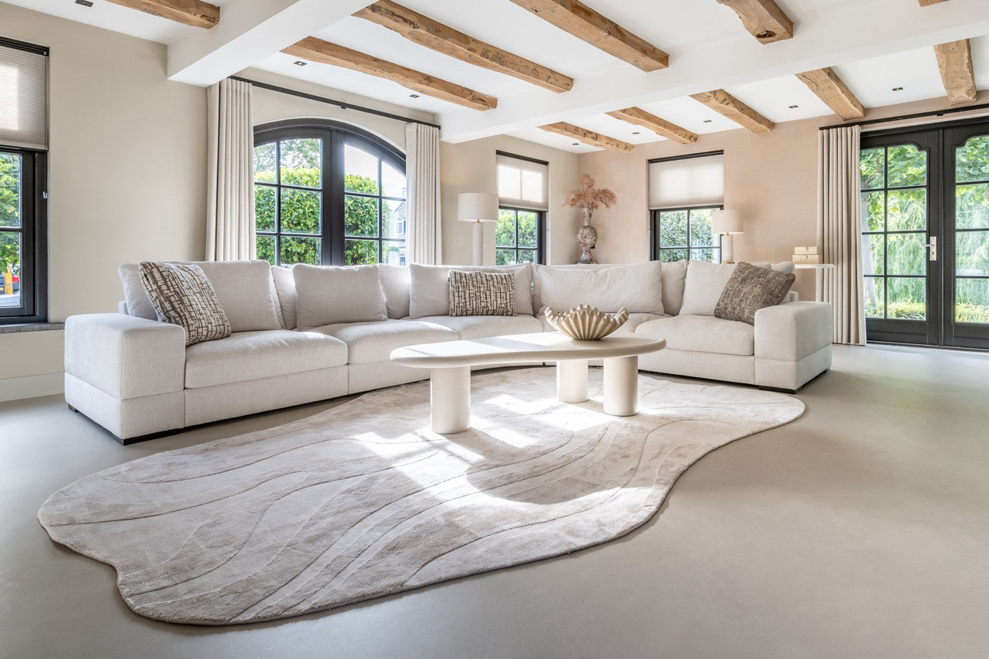 Kávový stolík BLOOMSTONE biely