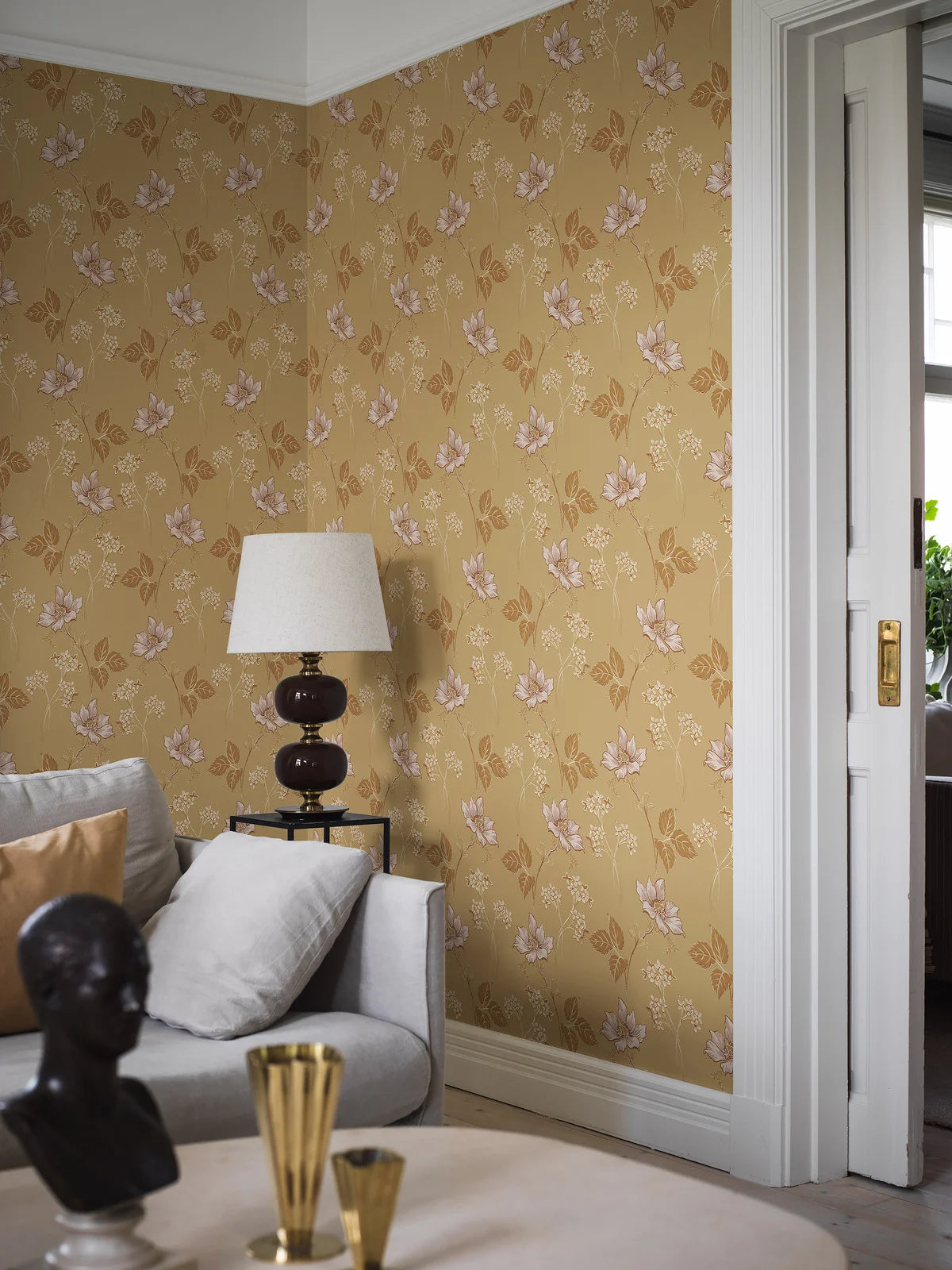VALBORG Gold Floral Pattern Wallpaper with Beige
