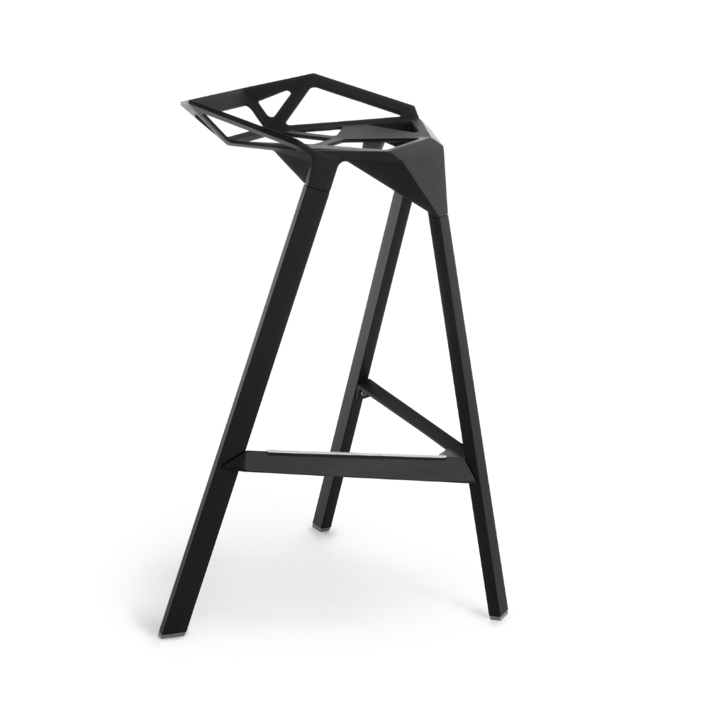 STOOL_ONE black stool
