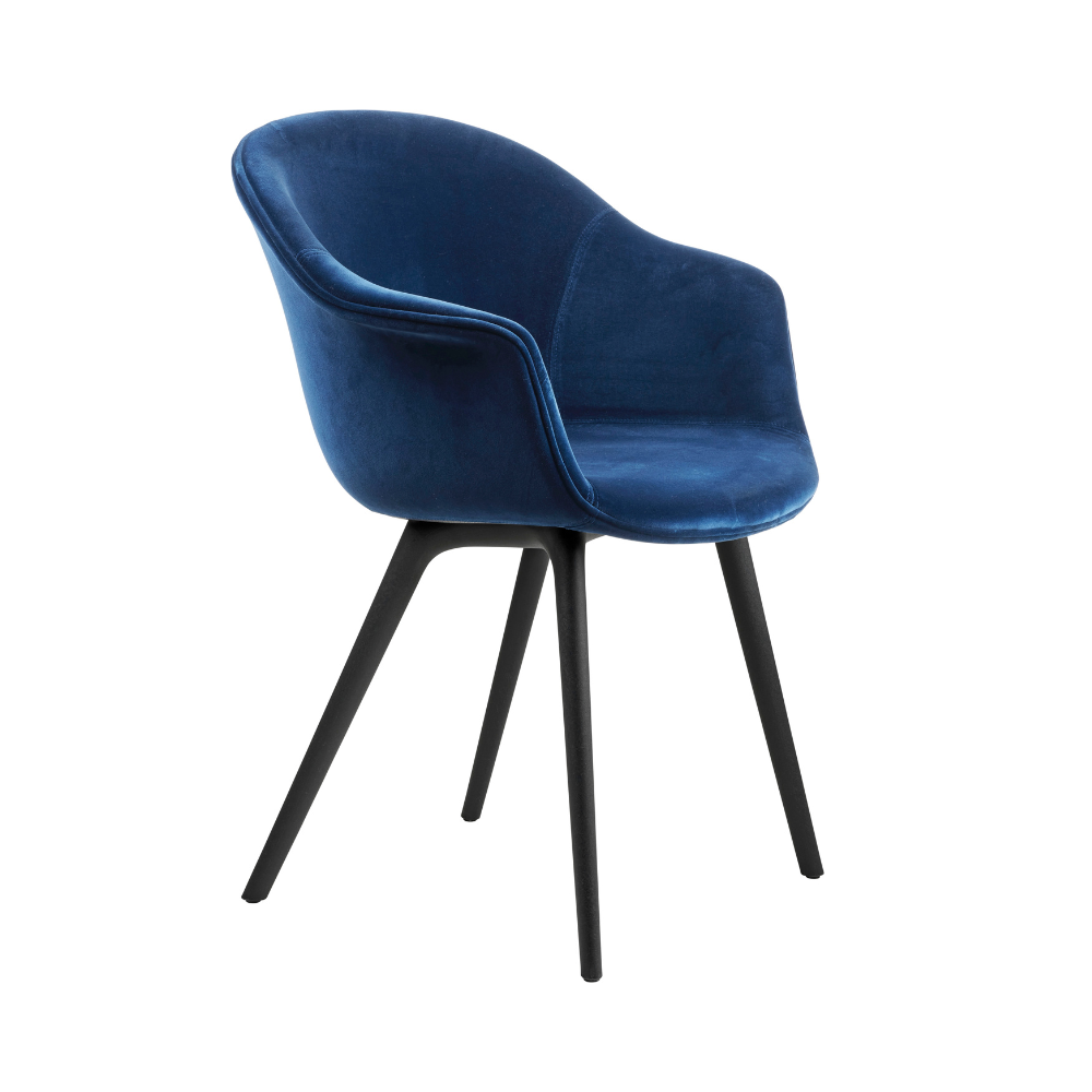 Čalúnená stolička BAT s čiernym podstavcom