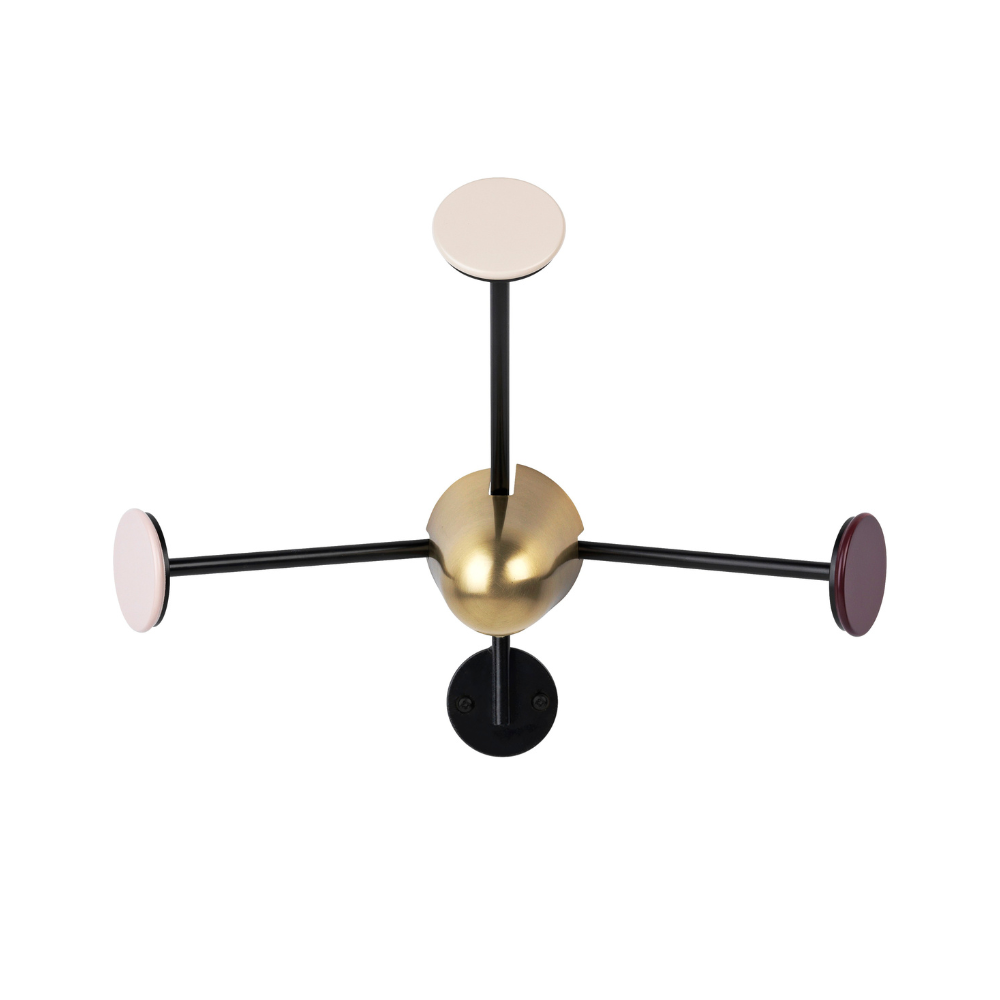 Kremový vešiak MATÉGOT s bordovou farbou