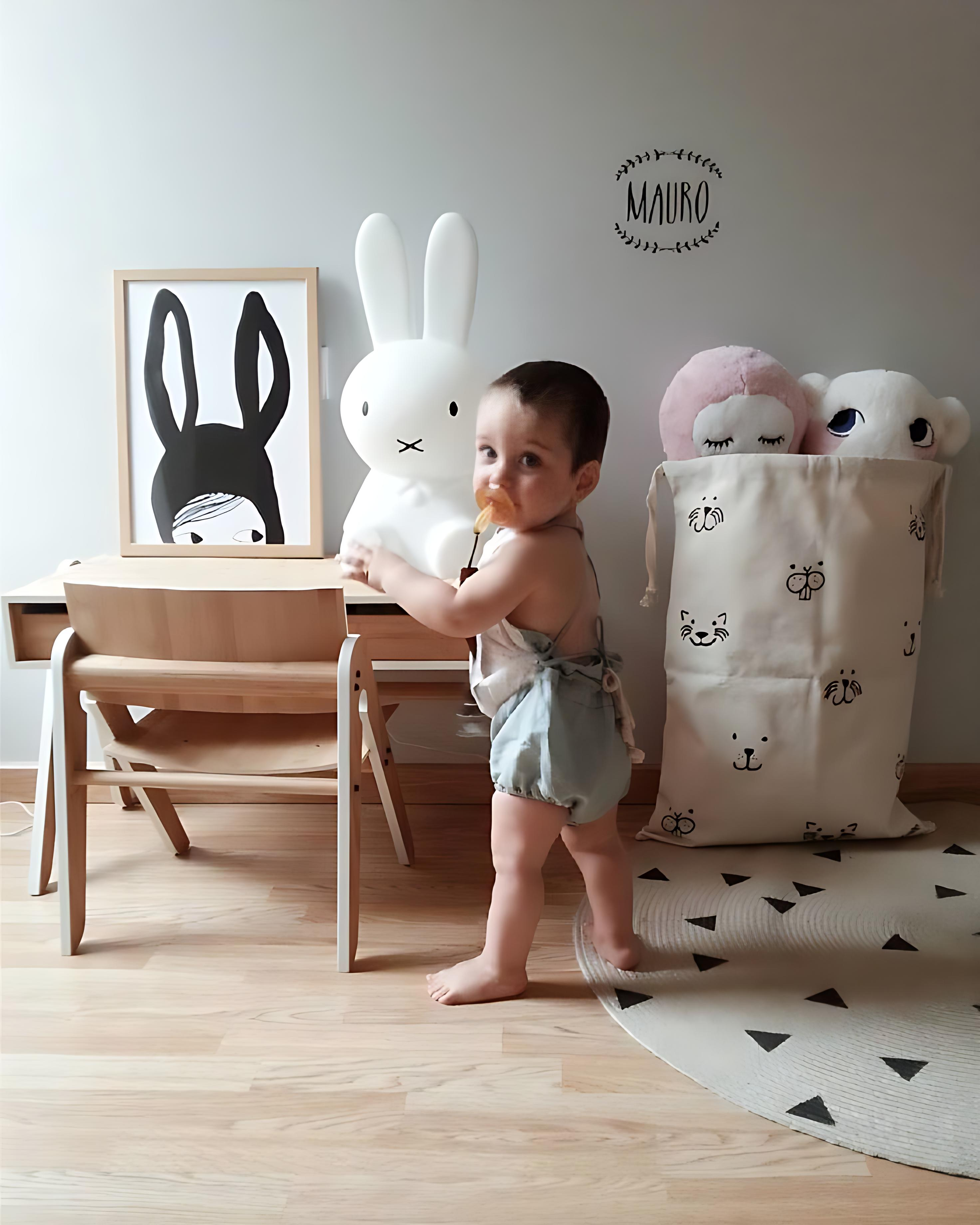 Koberec v trojuholníkoch ČIERNE TROJÚHOLNÍKY jútový