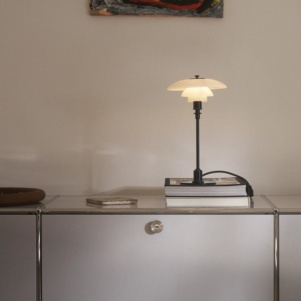 Stolná lampa PH 2/1 biela s tmavozeleným podstavcom