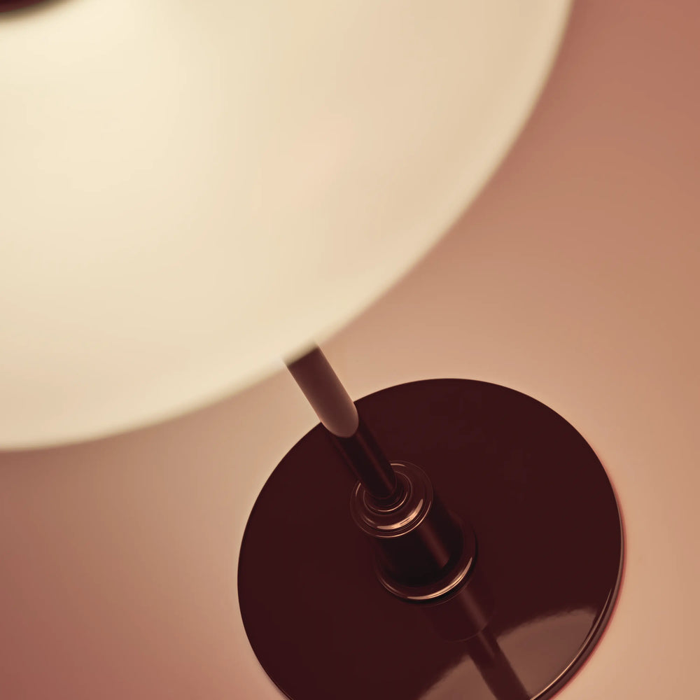 Lampa stolná PH 2/1 biela s bordovou základňou