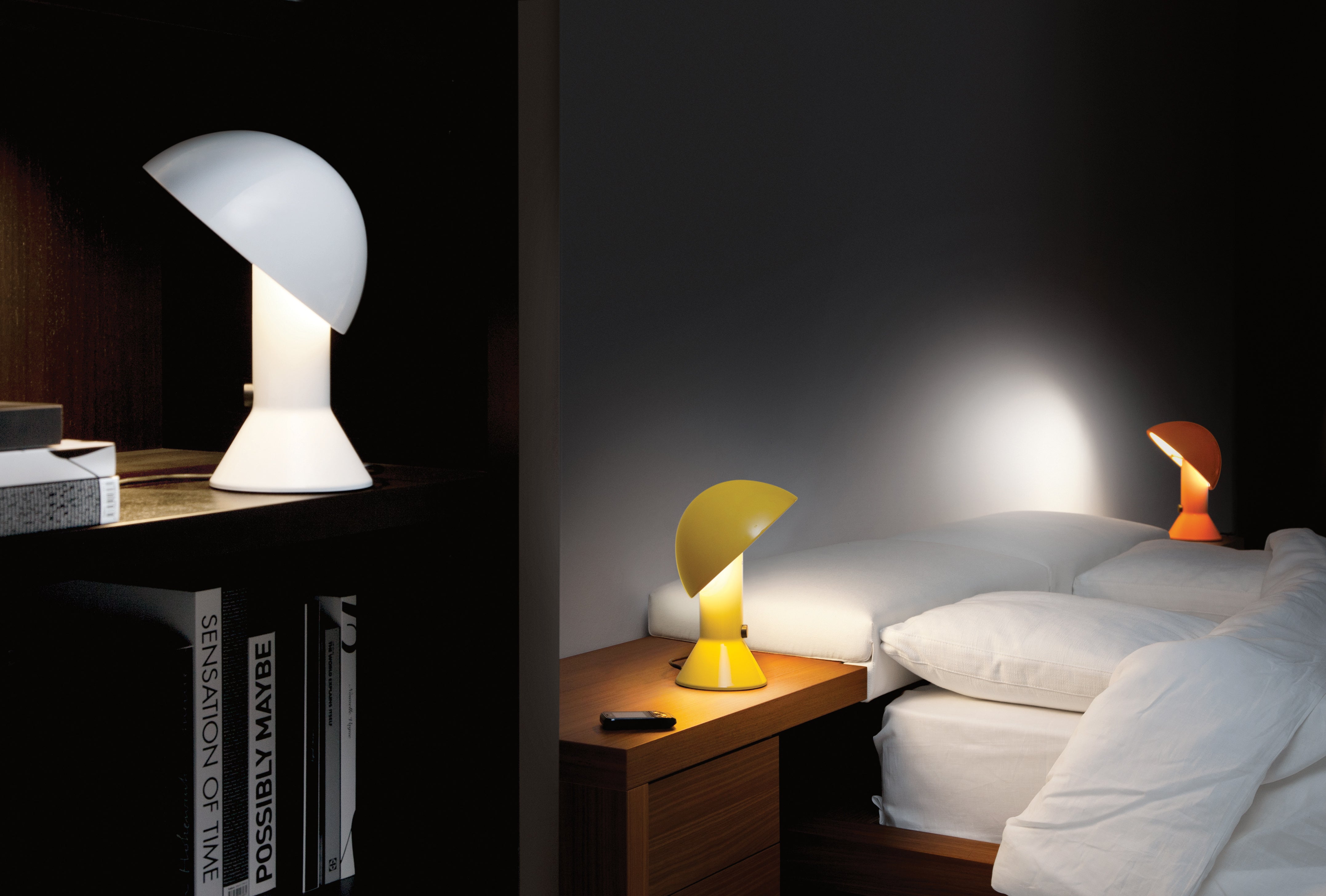 ELMETTO Table Lamp in Glossy Green