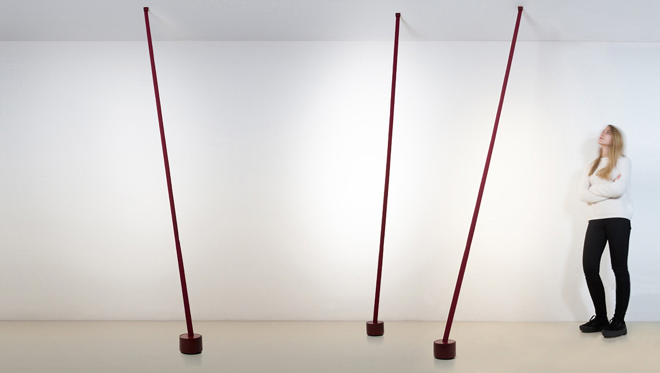 Podlahová lampa ELASTICA modrá