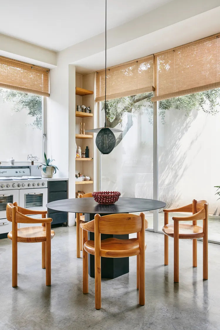 Kreslo s podrúčkami DAUMILLER z borovicového dreva