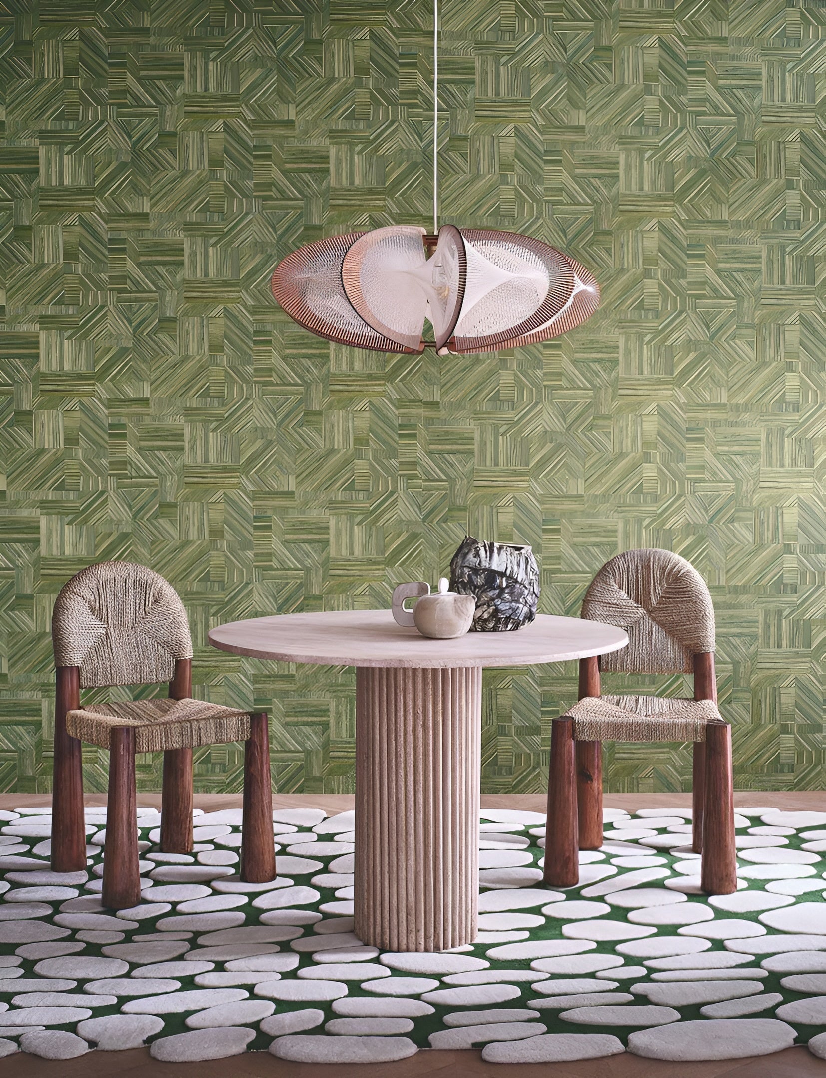 Tapeta štrukturálna geometrická imitujúca slamenný patchwork IMBRICATION - ZELENÁ MOUSSE