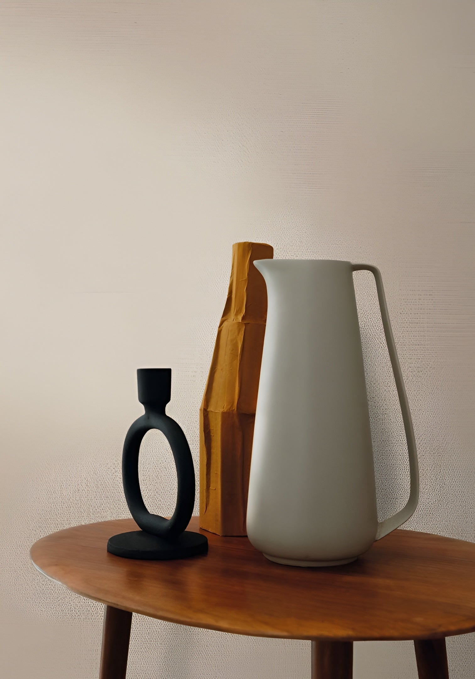 Hladká matná tapeta s perlovým efektom OCTA - SABLE tmavý béžový