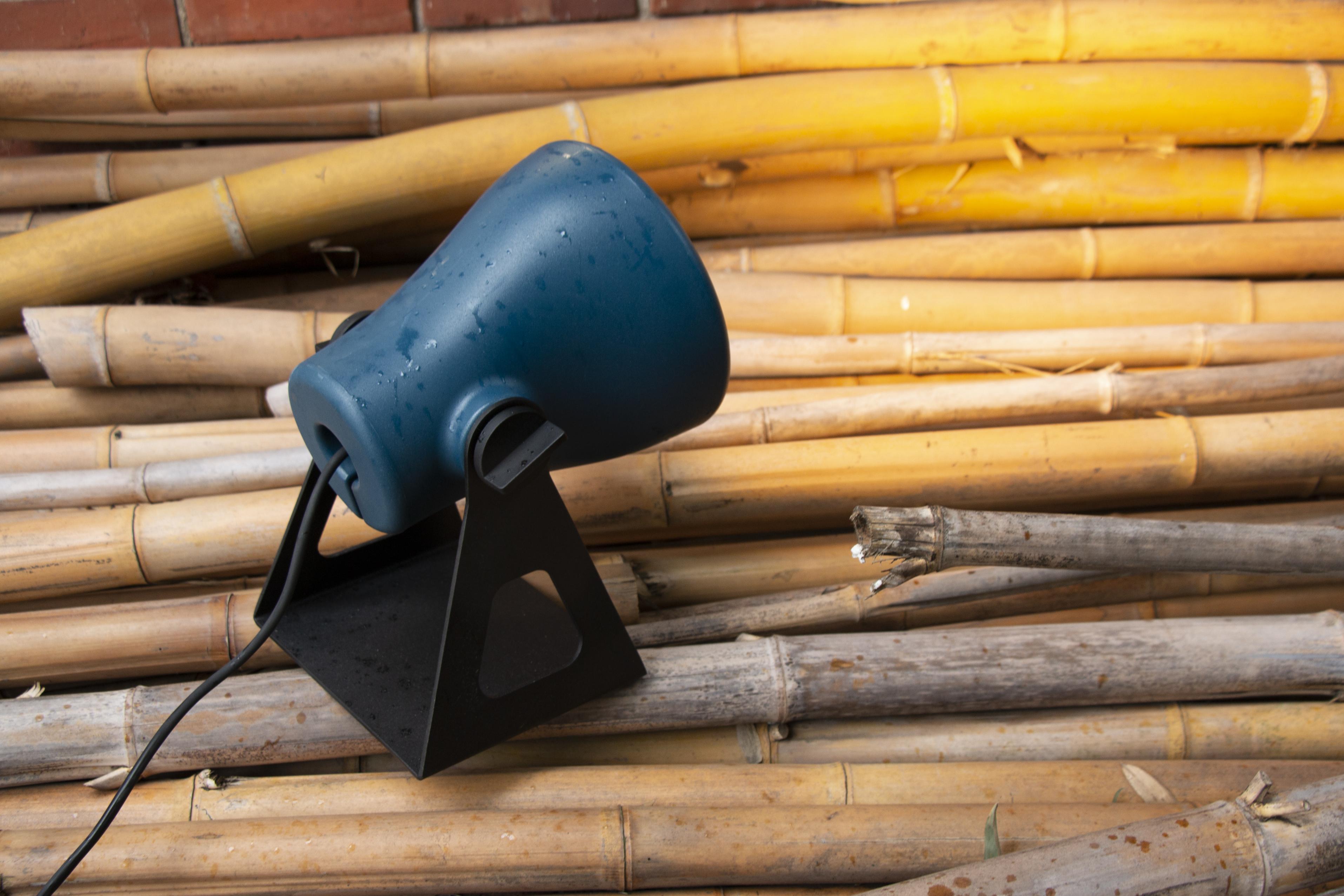 Lampa zewnętrzna podłogowa FROG niebieski