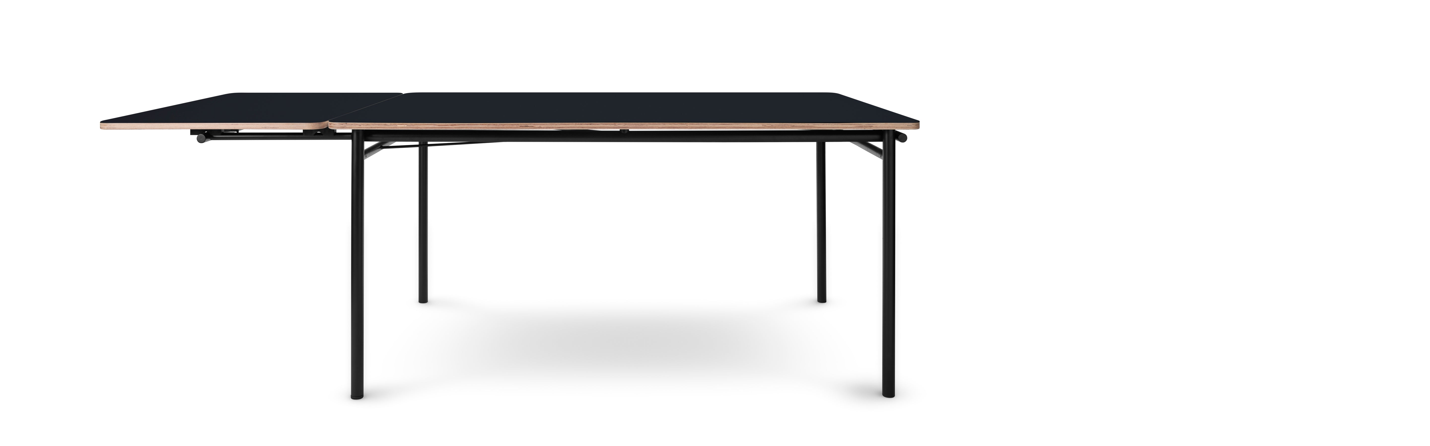 TAFFEL black extendable table