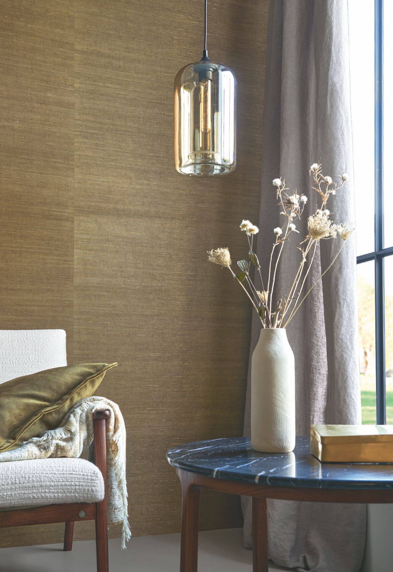 Natural structural wallpaper imitating agave leaves STRIATA - IVORY/SILVER ivory with silver