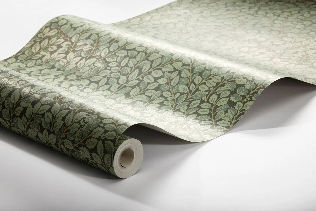 Wallpaper with a green leaf plant motif HAZEL