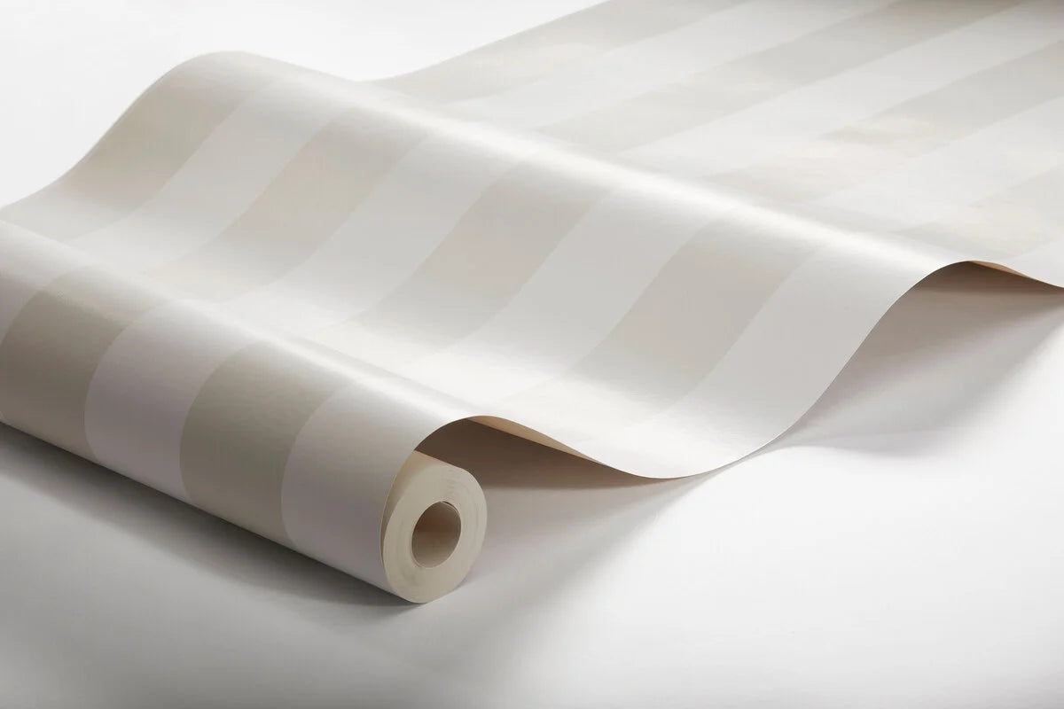 Papierová flizelínová tapeta s pruhmi FALSTERBO STRIPE biela s béžovou
