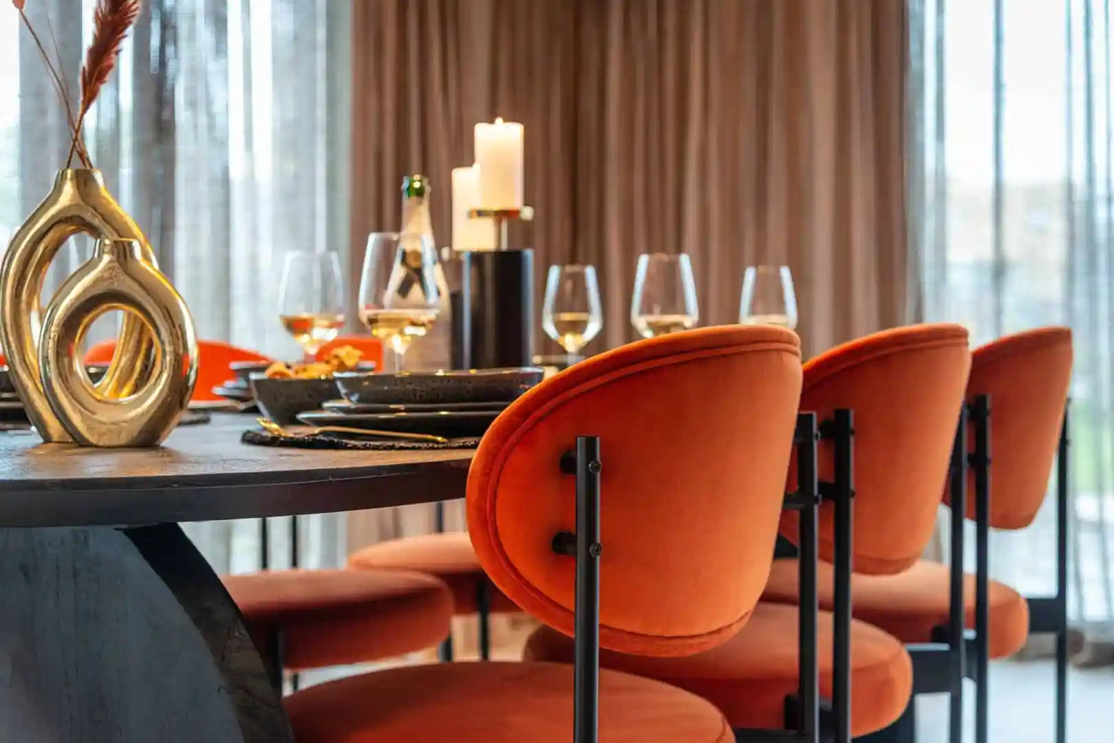 HUDSON Table Black Mango Wood