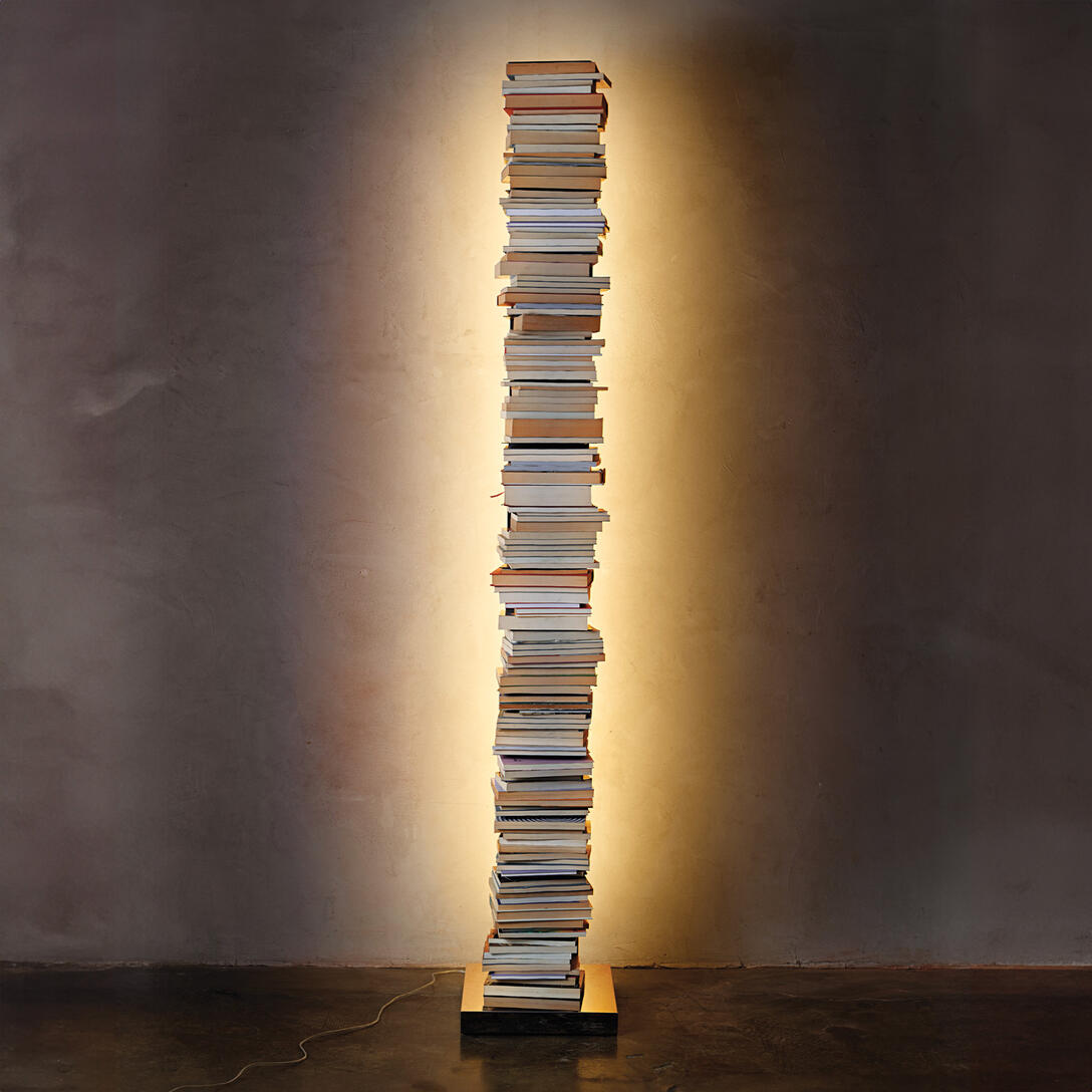 Illuminated shelf PTOLOMEO LUCE white with a steel base