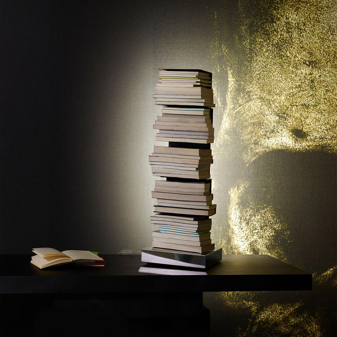 Illuminated shelf PTOLOMEO LUCE white with a steel base