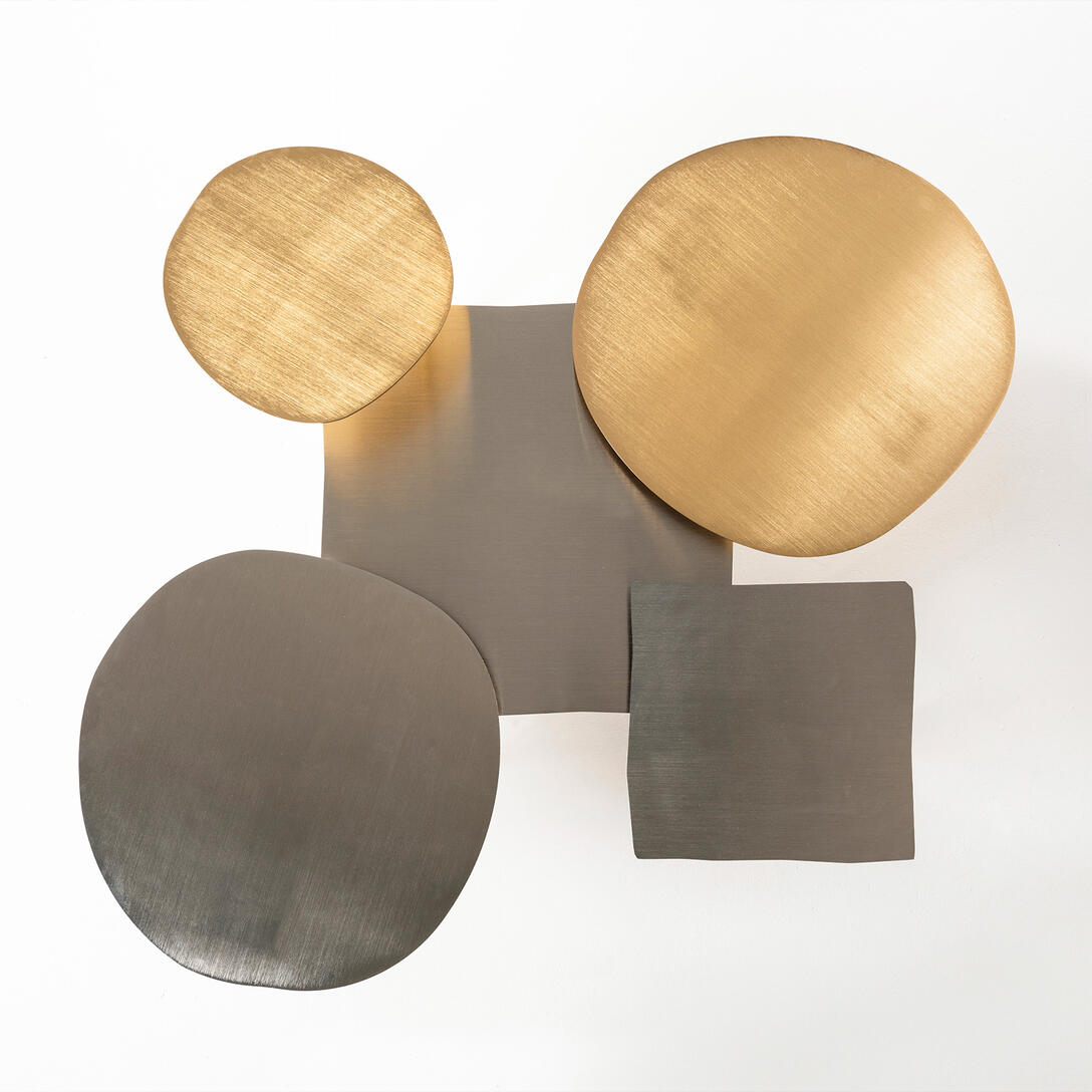 Round Side Table XXX Gold