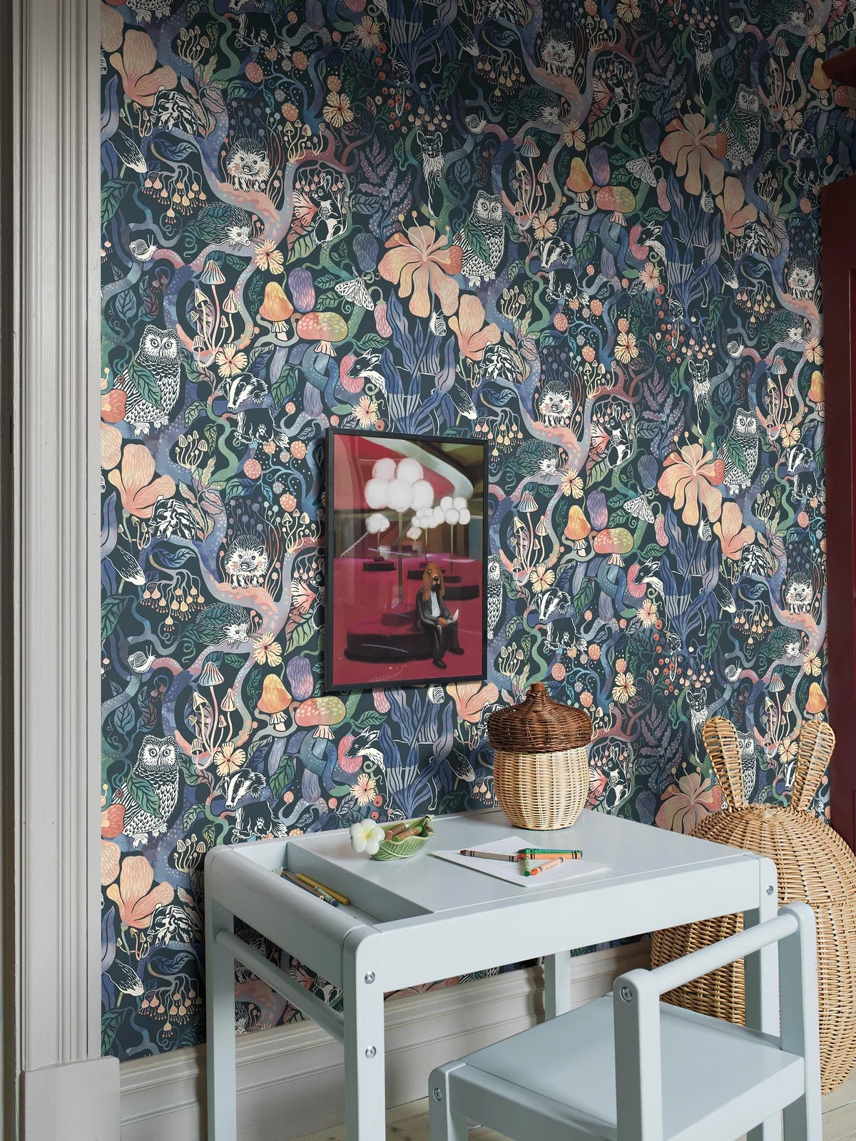 Detská tapeta s motívom rozprávkového lesa MAGIC WOODS modrá s ružovou