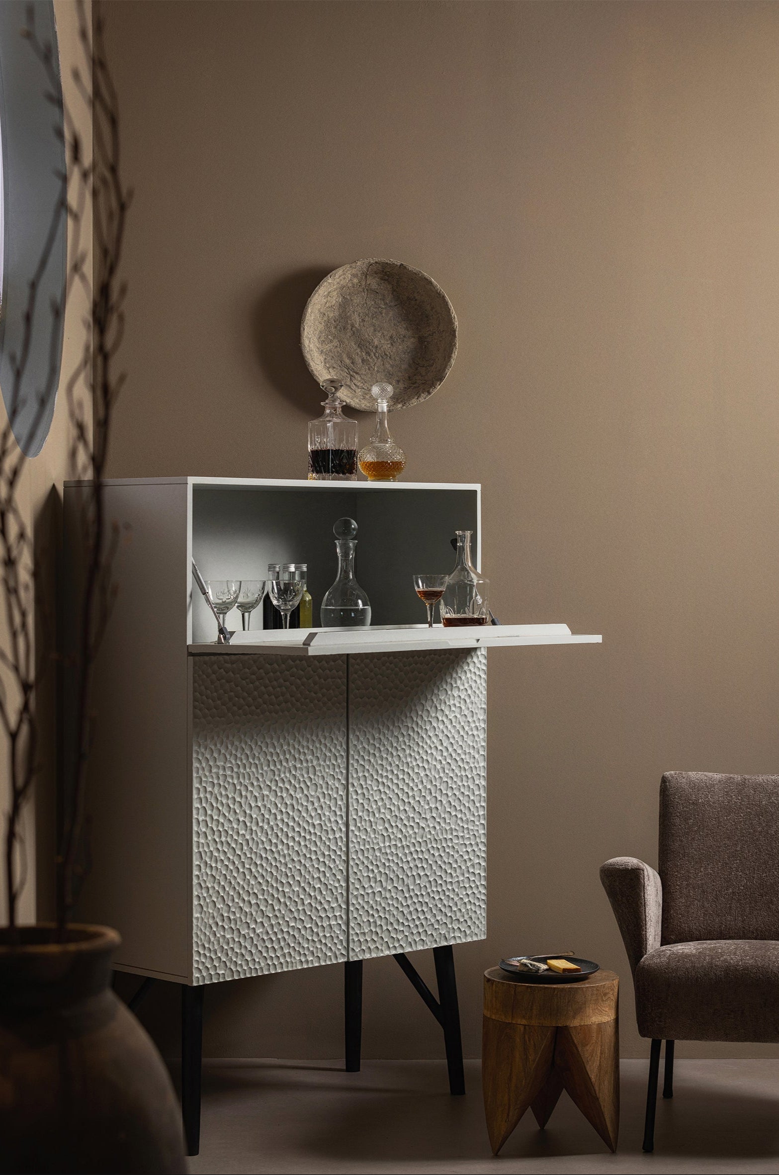 Barek CARVED gray mango wood