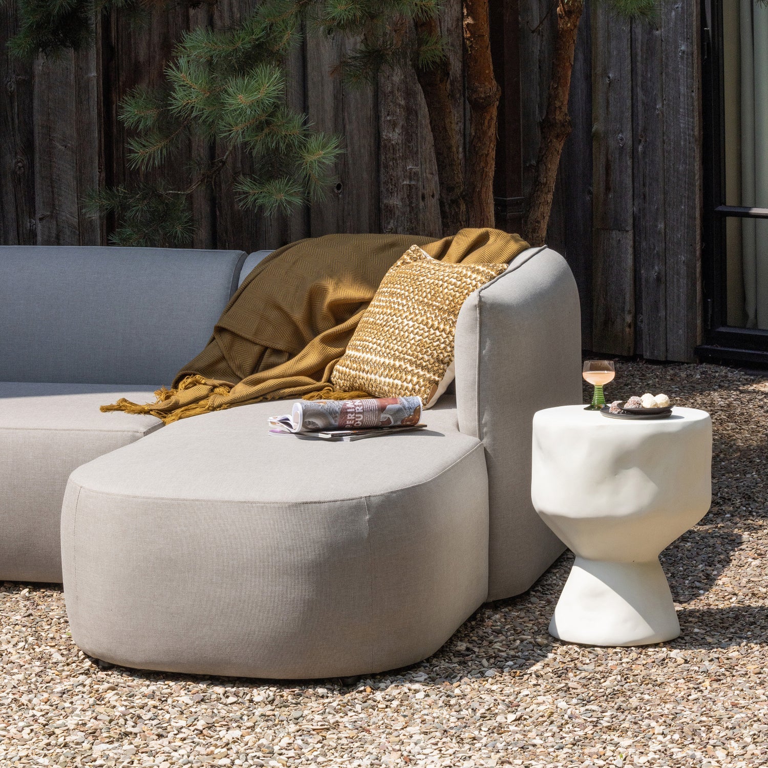 NIVO Cream Garden Table