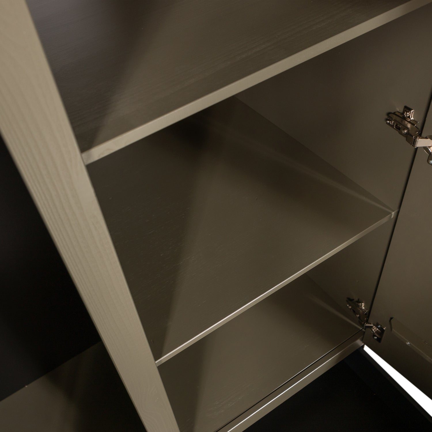 Dvojdverová skriňa ALFIE tmavozelená borovica