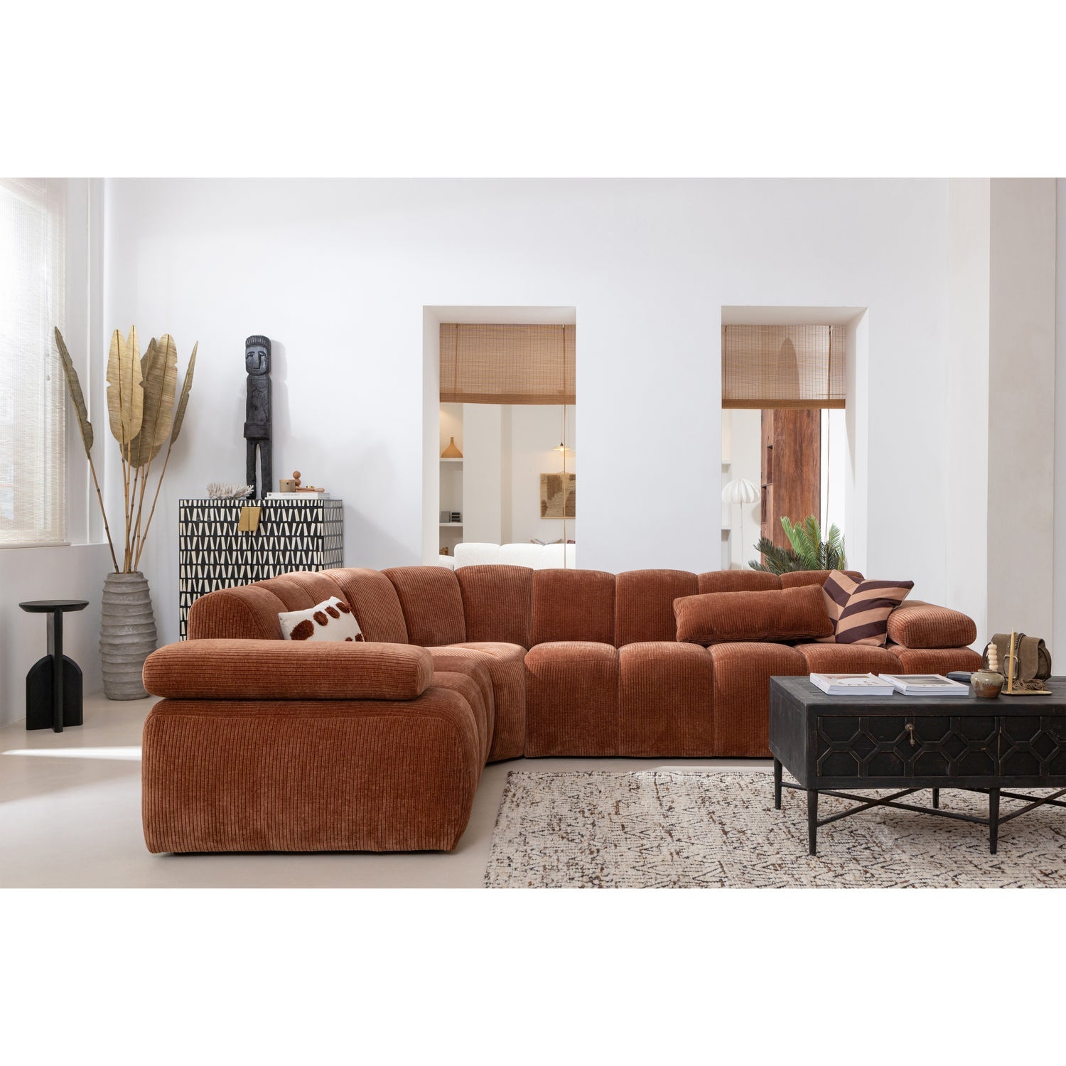 Left-facing modular sofa for 6 people MOJO ecru lambskin