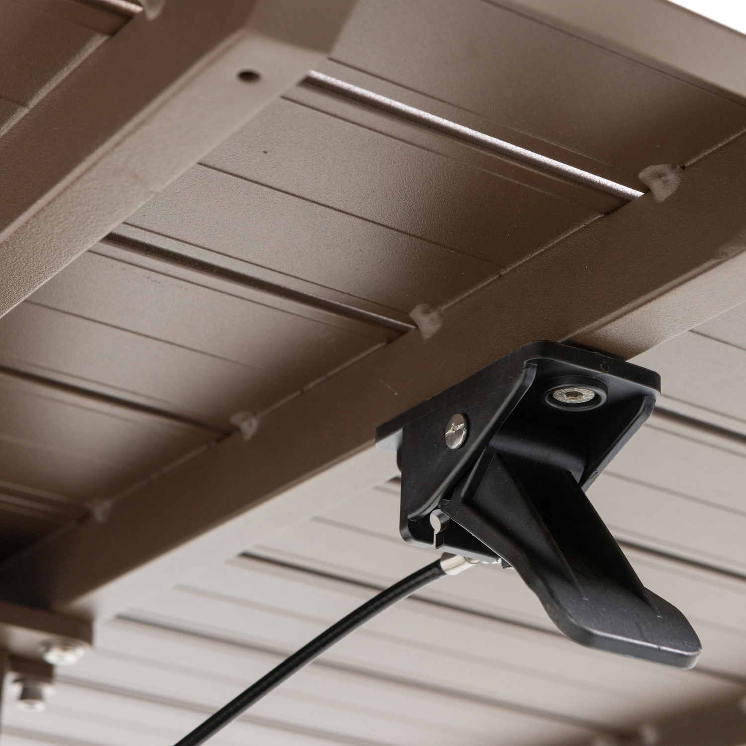 Regulovateľný vonkajší stôl TESSO hnedý