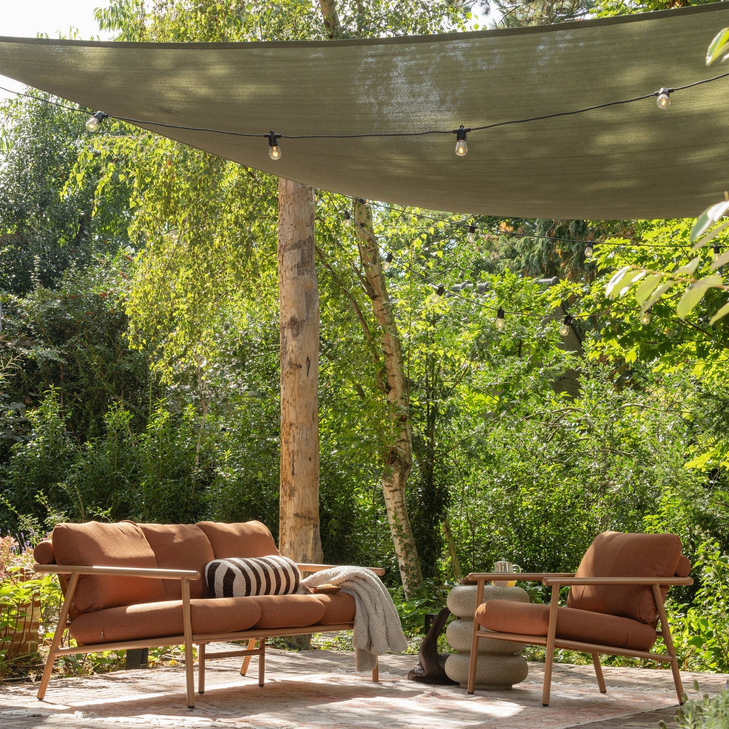 CAVERO Brick Garden Armchair