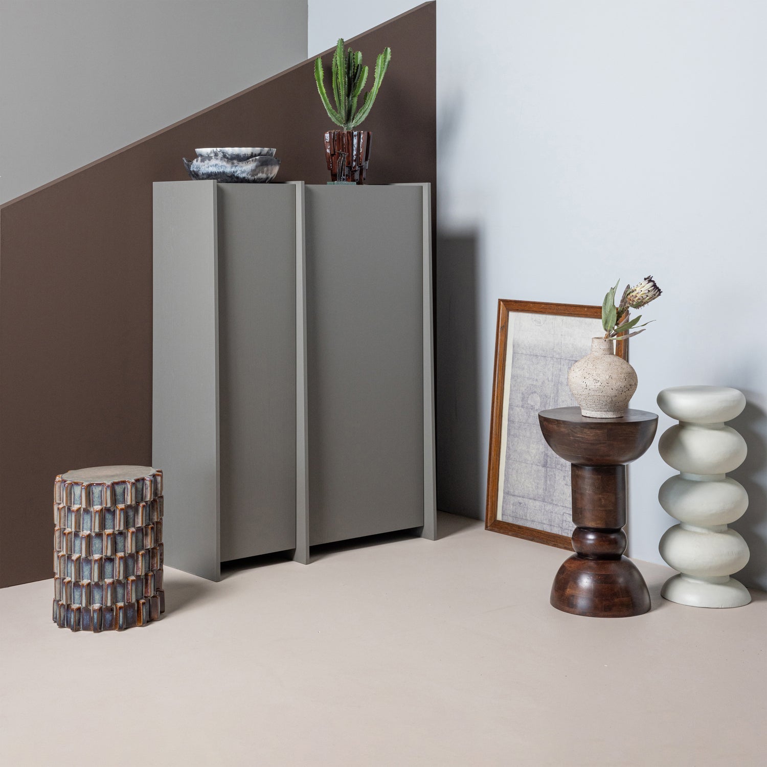 BRILO Cream Side Table
