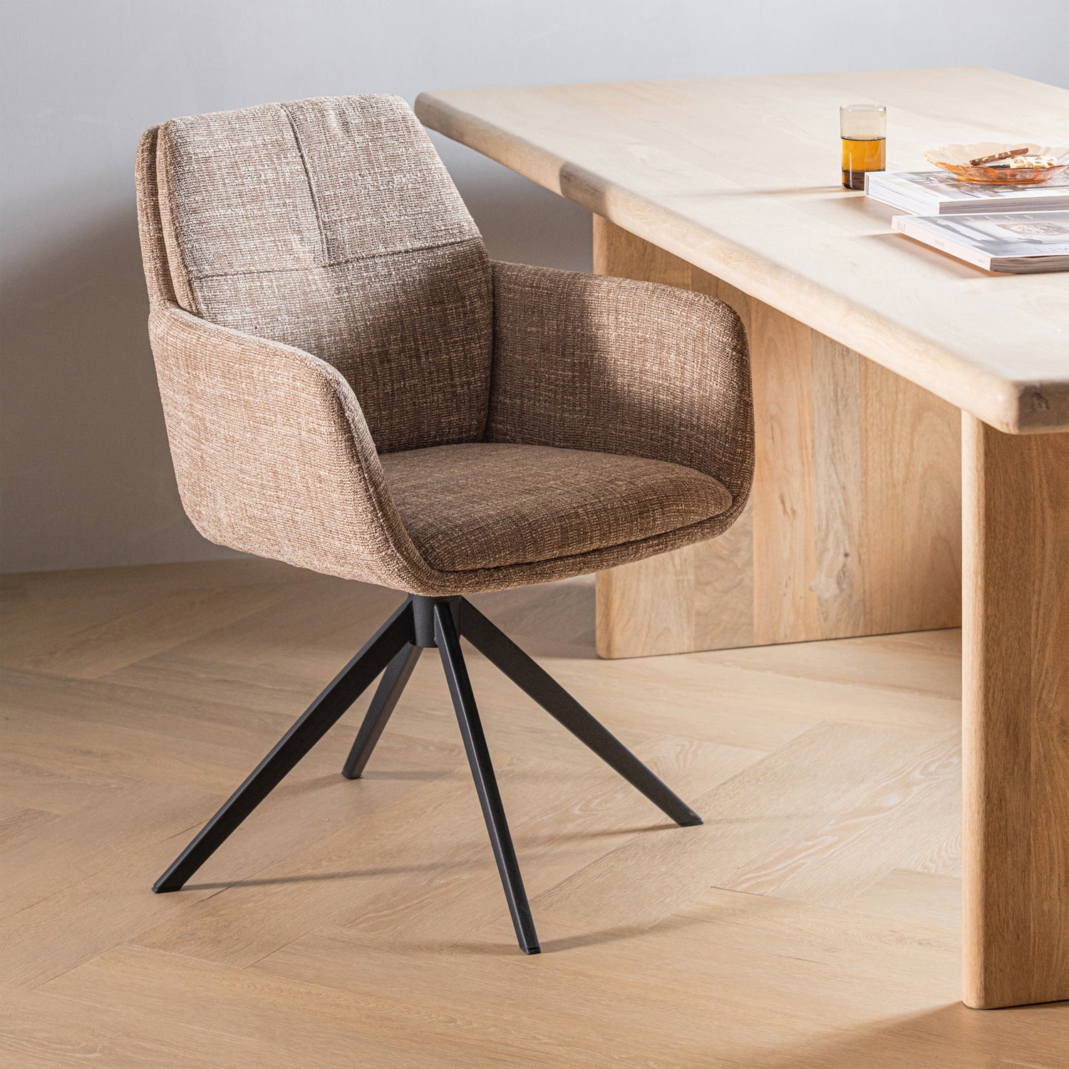 Otáčacie kreslo GRANT pieskový melír