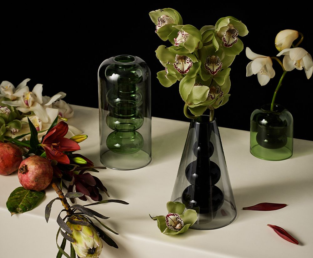 BUMP vase green glass