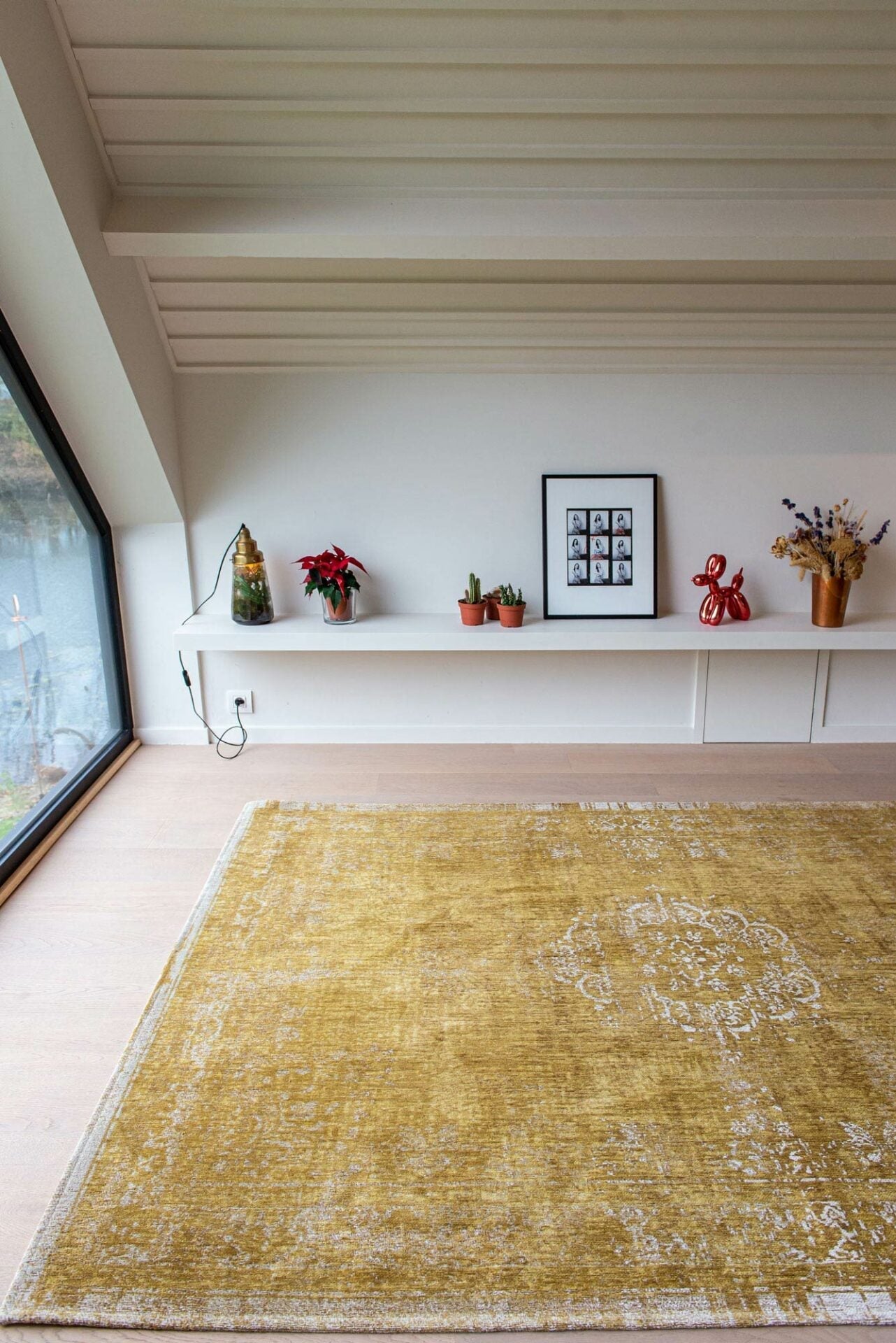 Medallon Spring Moss rug yellow