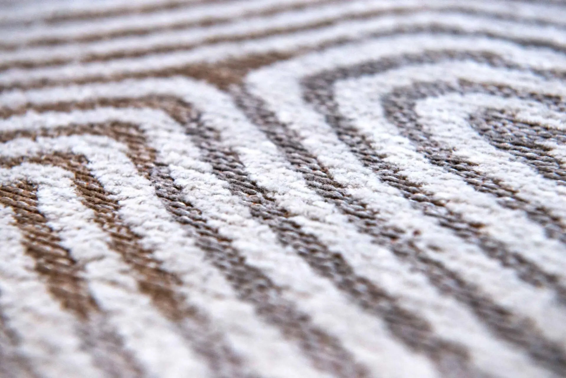 Okrúhly koberec CORAL OYSTER WHITE biely so šedou