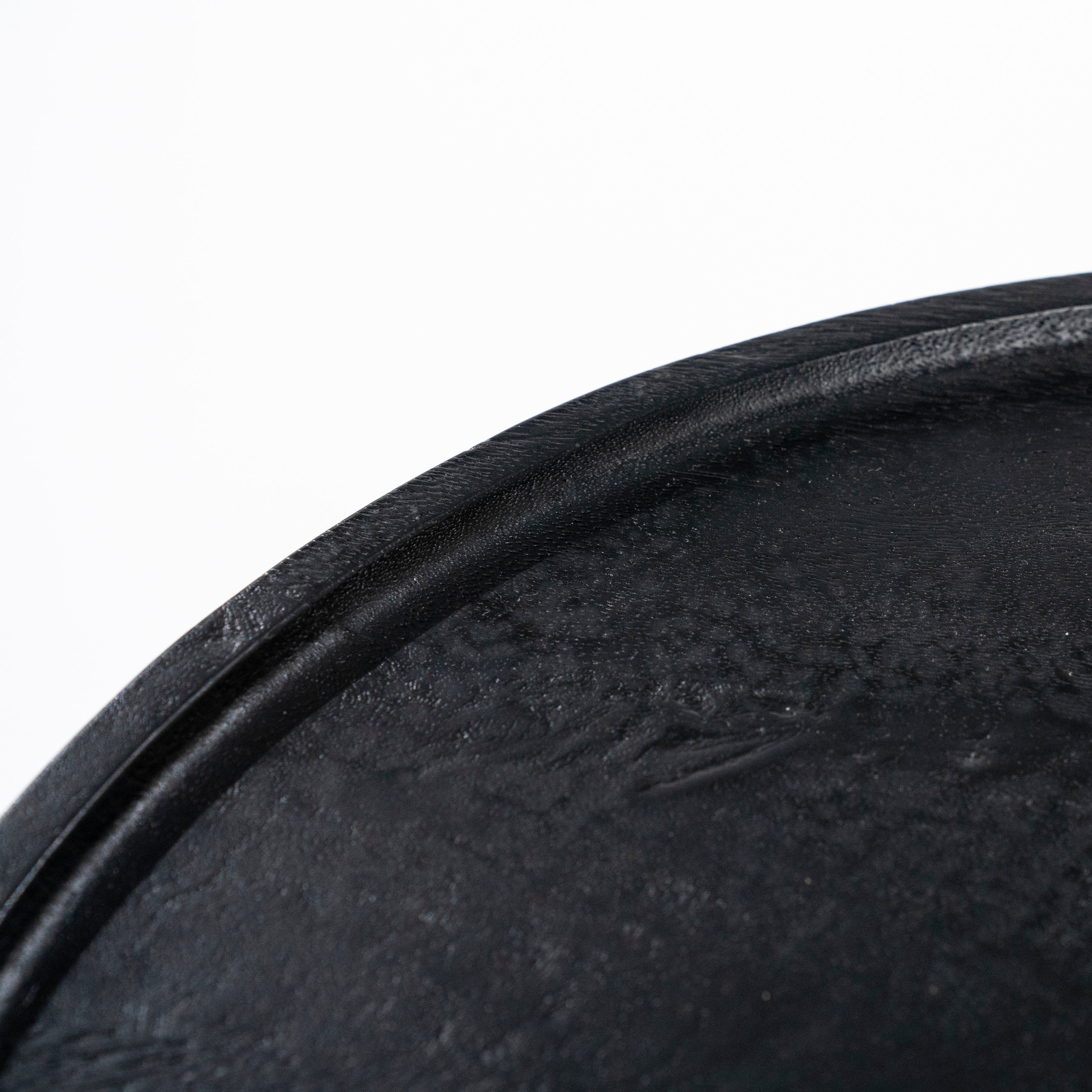 Bočný stolík RON čierne mango drevo